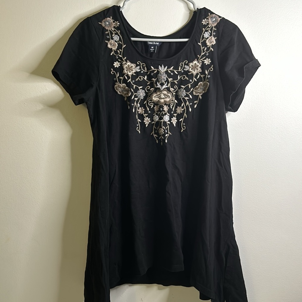 Terre Bleue short sleeve size medium asymmetrical cottage core black cream